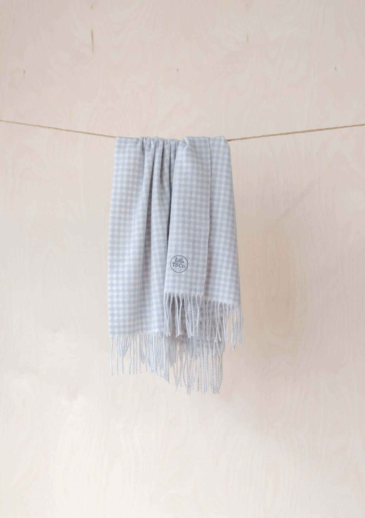 Molemin | Super Soft Lambswool Baby Blanket - Grey Gingham | von The Tartan Blanket Co.