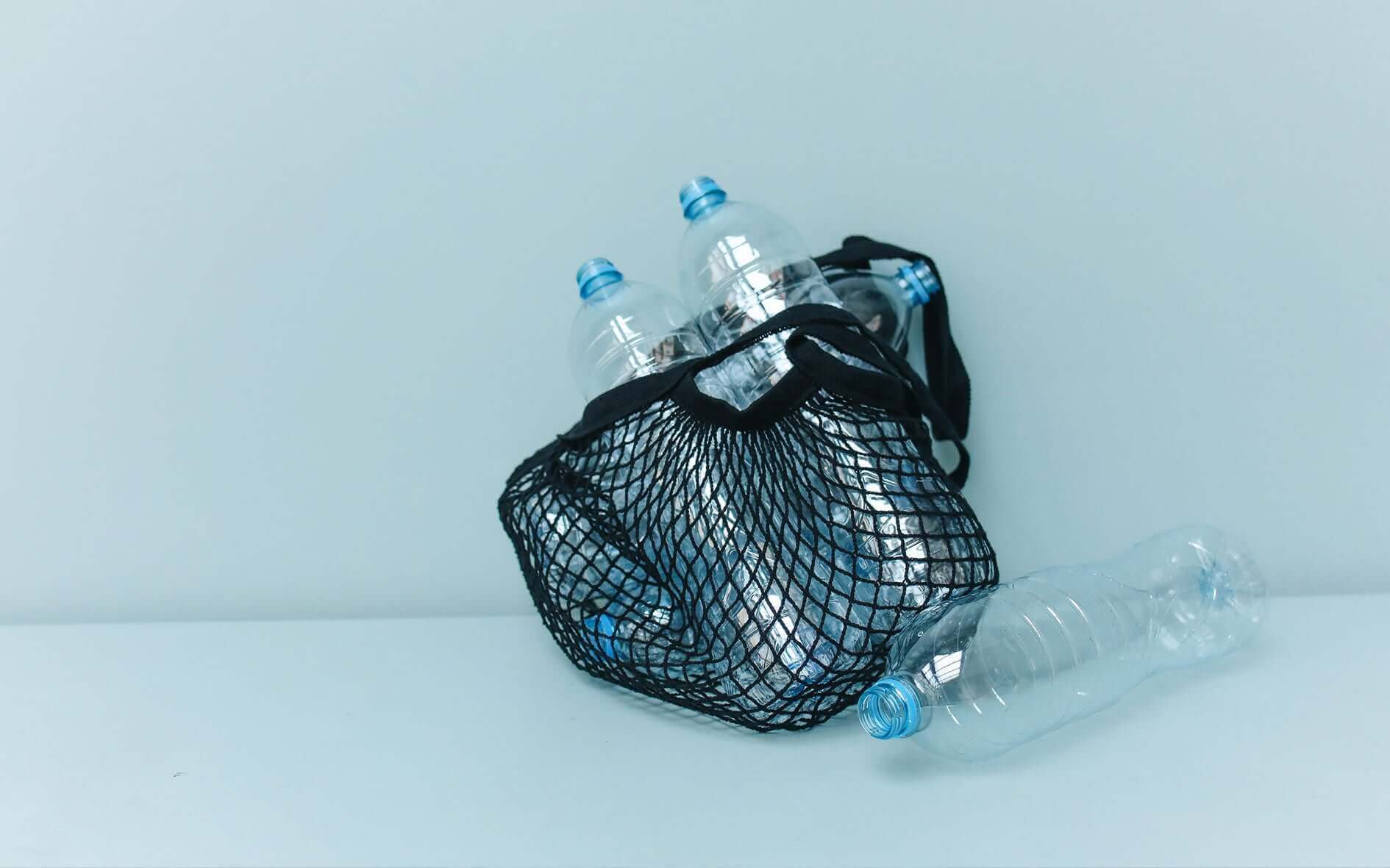 Textilrecycling macht ökologisch Sinn - Beitrag zu recycelter Mode | Blogartikel von Molemin - natürlich Kind