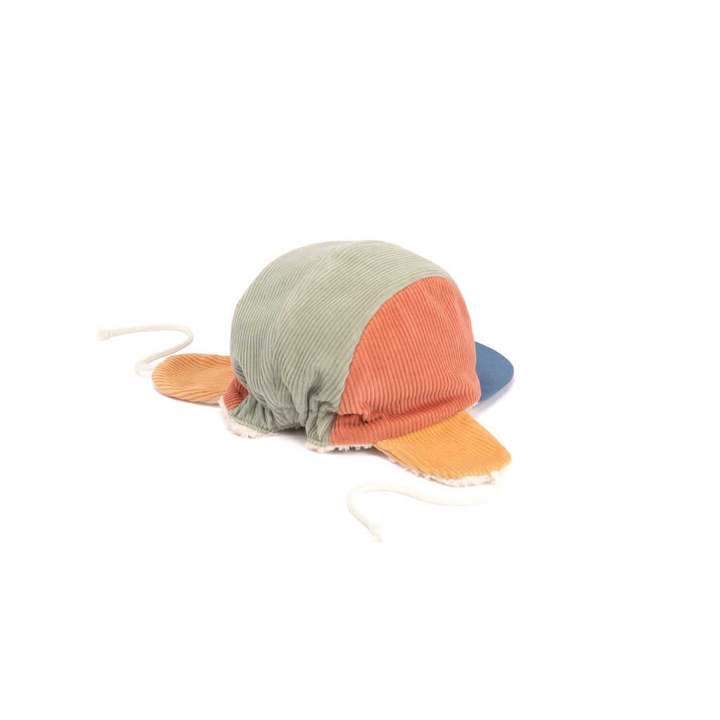 Kinder Cap Robin Avila