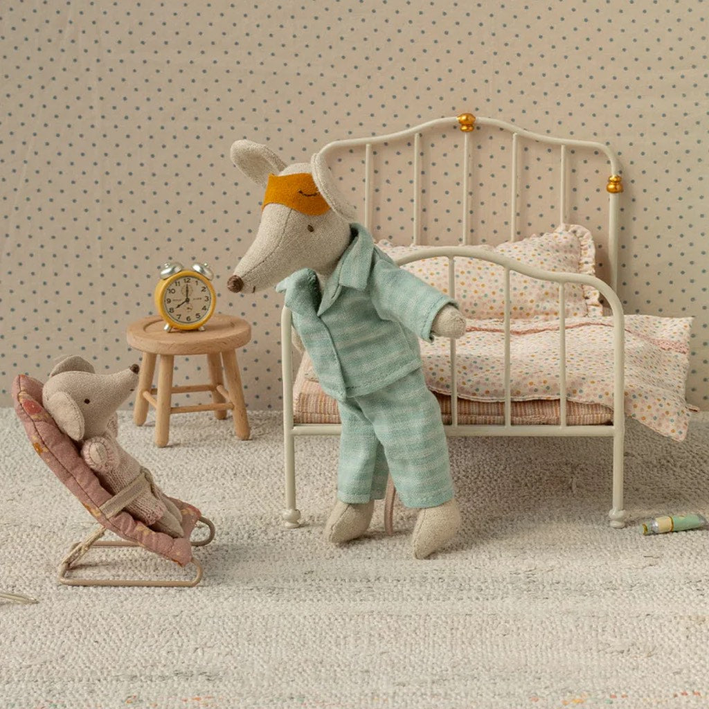 Babysitter, Mäuse / Hase