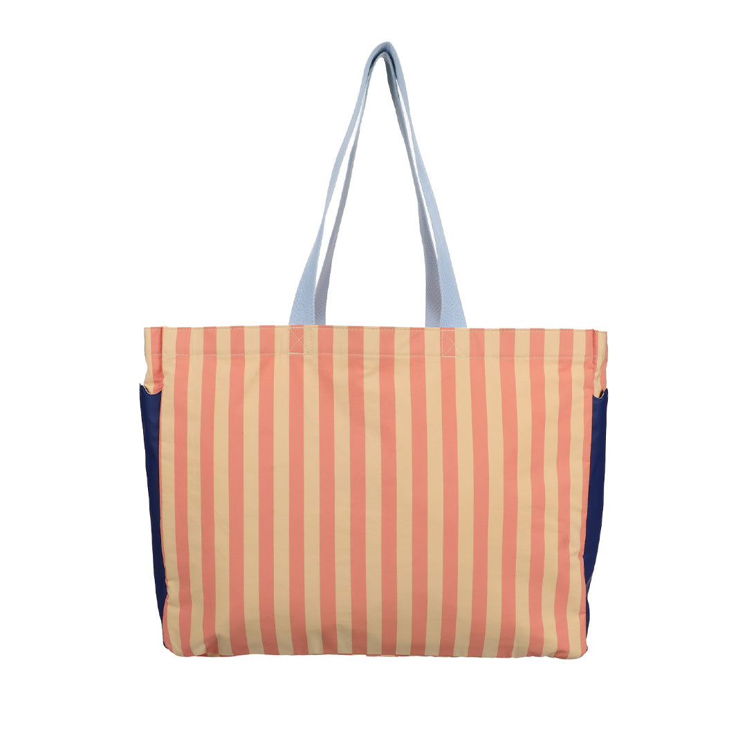 Shopper, wonders coral