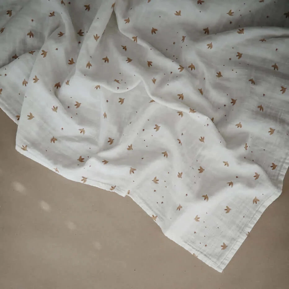 Molemin | Muslin Swaddles Blanket Sparrow | von Mushie