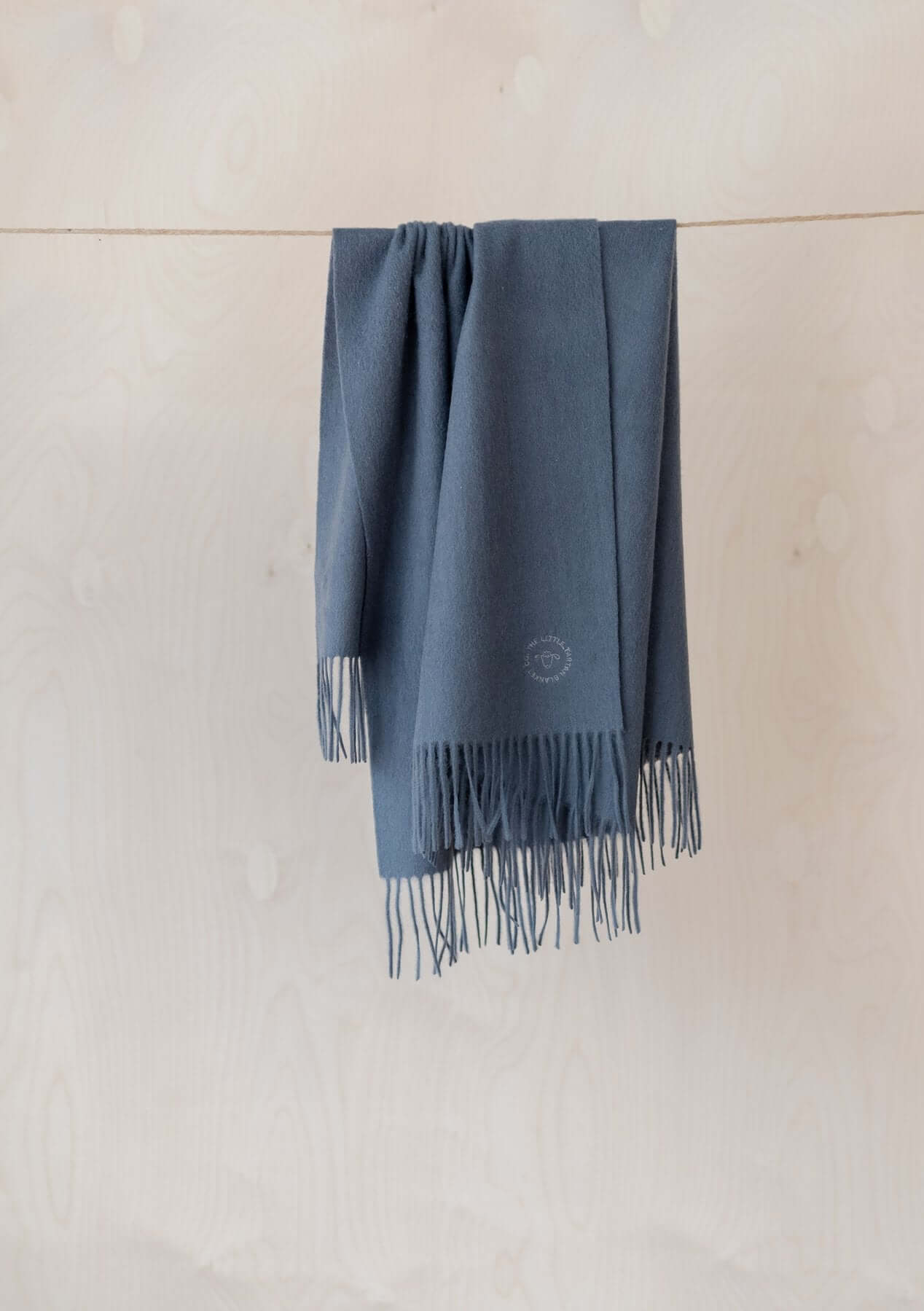 Molemin | Super Soft Lambswool Baby Blanket - Slate Grey | von The Tartan Blanket Co.